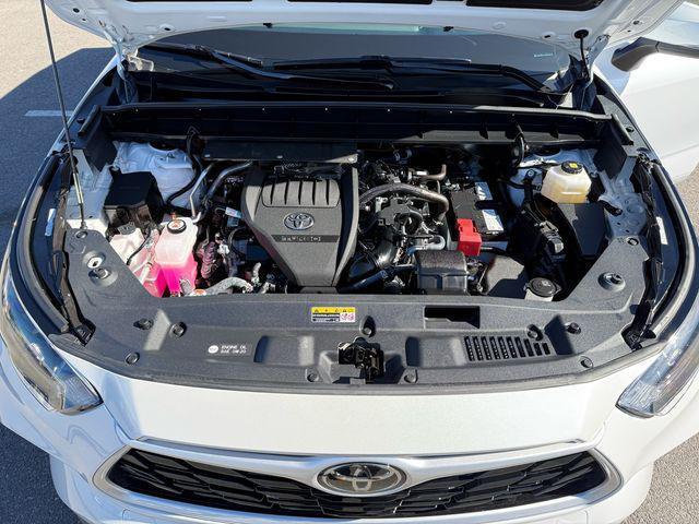 used 2023 Toyota Highlander car, priced at $41,995