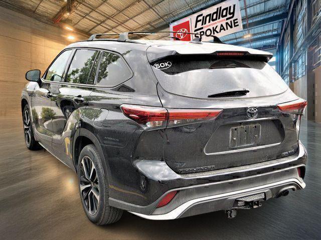 used 2021 Toyota Highlander car, priced at $36,040