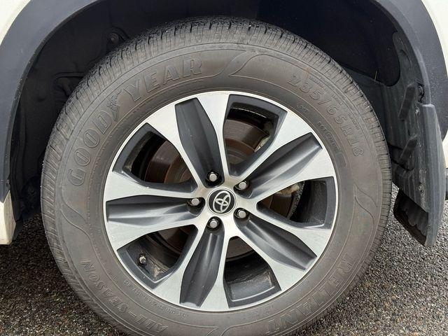 used 2020 Toyota Highlander car, priced at $28,595