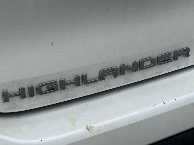 used 2020 Toyota Highlander car, priced at $28,595