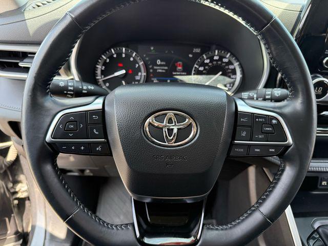 used 2021 Toyota Highlander car, priced at $31,945