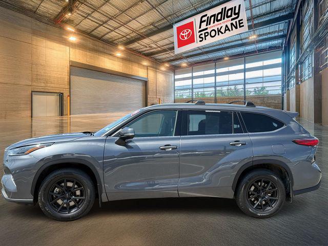 used 2021 Toyota Highlander car, priced at $31,945