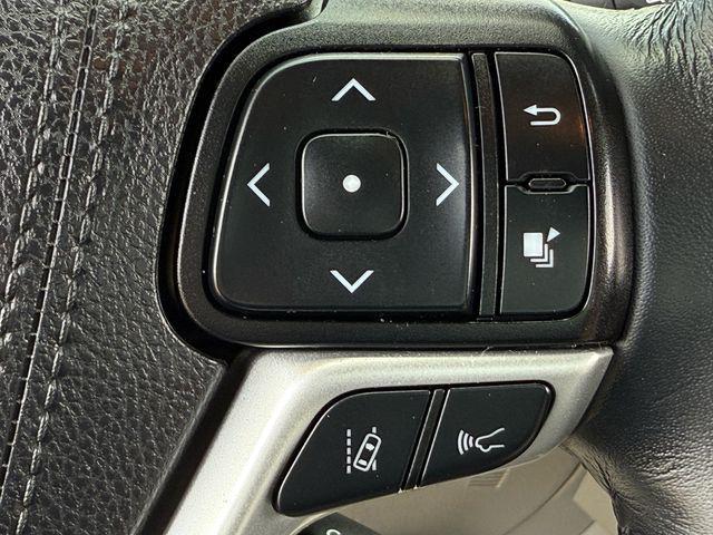 used 2019 Toyota Highlander car, priced at $31,581