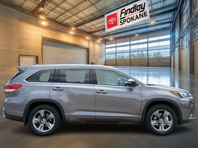 used 2019 Toyota Highlander car, priced at $31,581