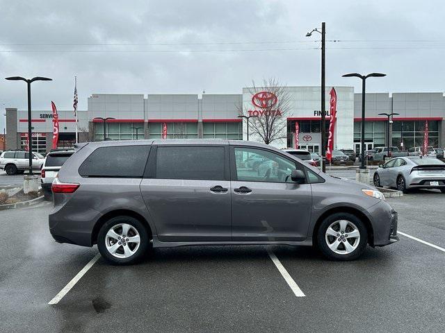 used 2020 Toyota Sienna car, priced at $26,138