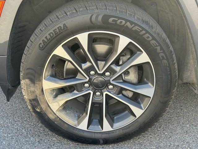 used 2021 Jeep Grand Cherokee L car, priced at $30,732