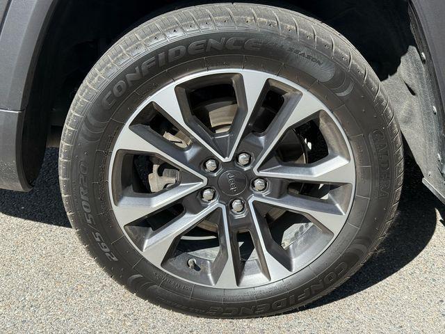 used 2021 Jeep Grand Cherokee L car, priced at $30,732