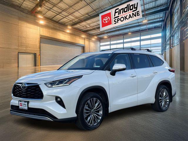 used 2021 Toyota Highlander car, priced at $40,995