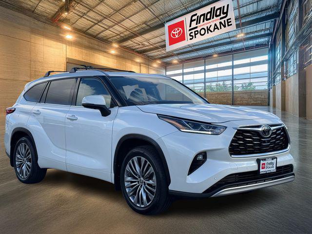 used 2021 Toyota Highlander car, priced at $40,995