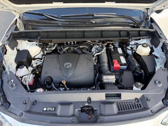 used 2021 Toyota Highlander car, priced at $40,995