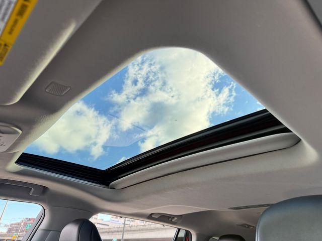 used 2022 Toyota Highlander car, priced at $33,995