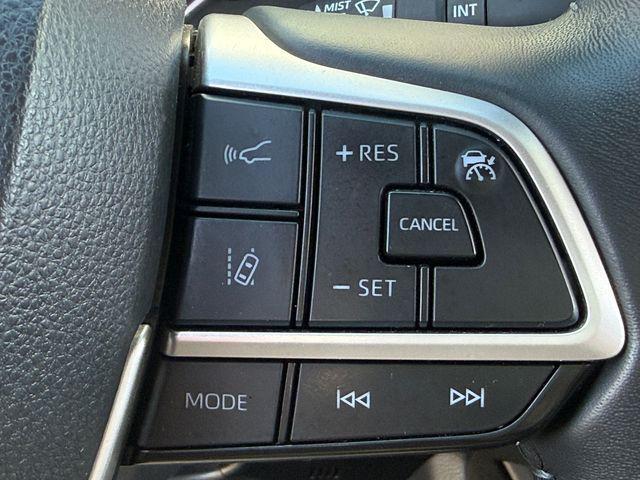 used 2022 Toyota Highlander car, priced at $33,995