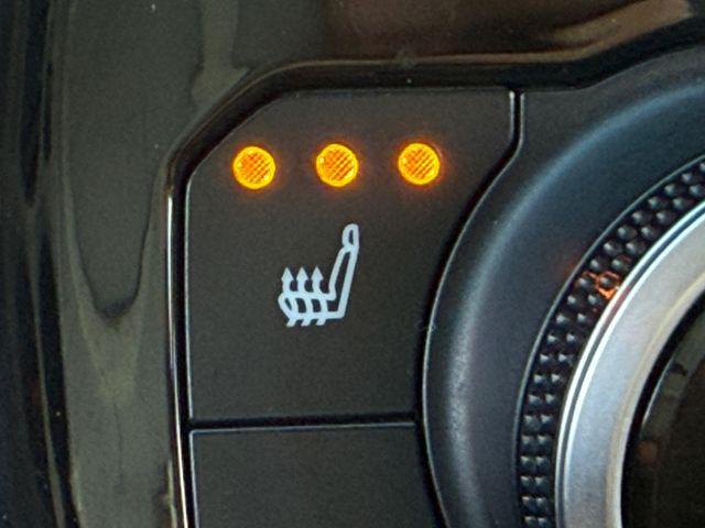 used 2022 Toyota Highlander car, priced at $33,995