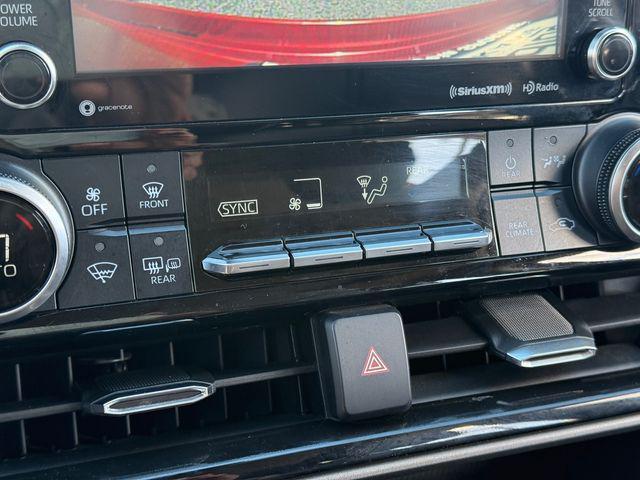 used 2022 Toyota Highlander car, priced at $33,995