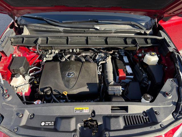 used 2022 Toyota Highlander car, priced at $33,995