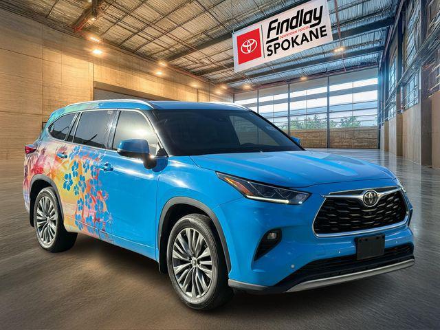 used 2020 Toyota Highlander car, priced at $38,995