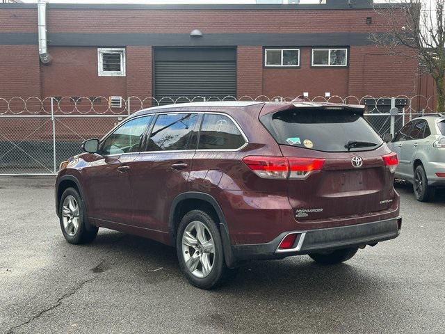 used 2018 Toyota Highlander car, priced at $19,817