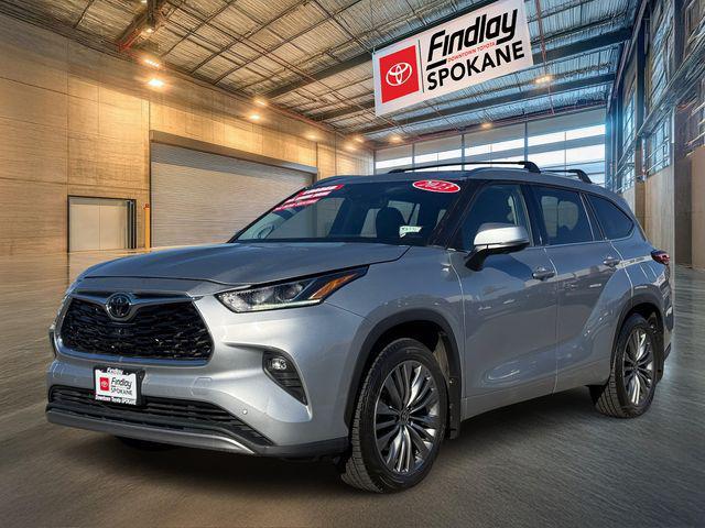used 2023 Toyota Highlander car, priced at $39,177