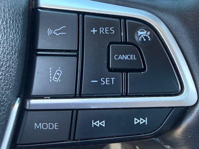 used 2023 Toyota Highlander car, priced at $39,177