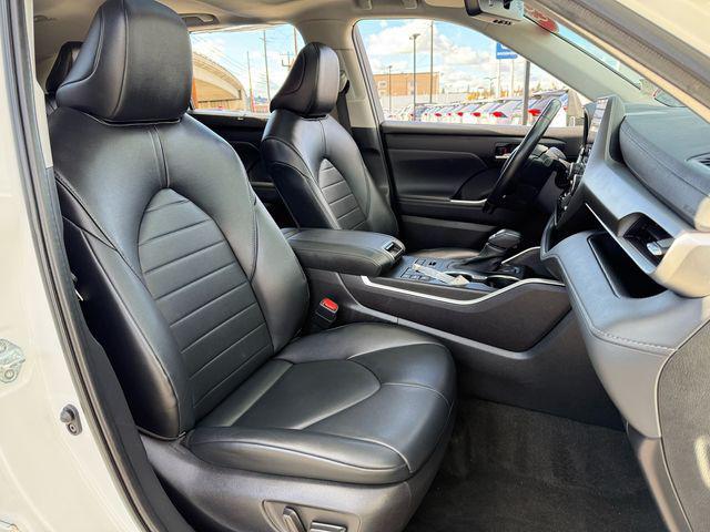 used 2023 Toyota Highlander car, priced at $36,737