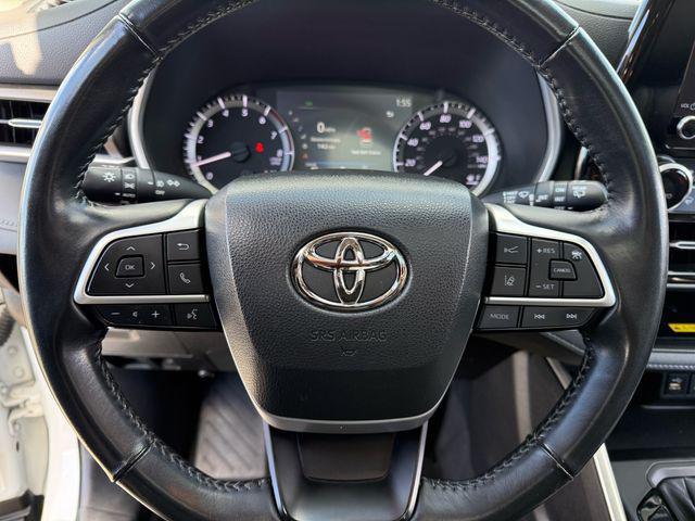used 2023 Toyota Highlander car, priced at $36,737
