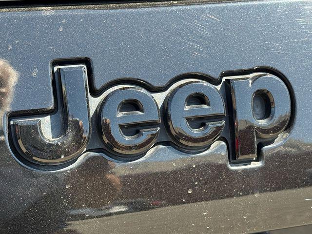 used 2020 Jeep Cherokee car, priced at $21,325