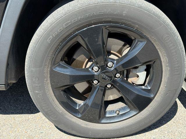 used 2020 Jeep Cherokee car, priced at $21,325