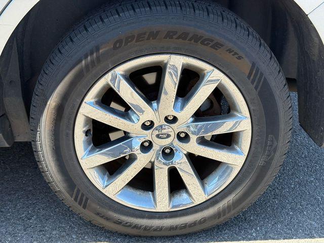 used 2011 Ford Edge car, priced at $6,995