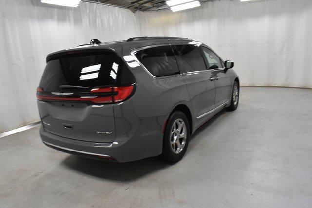 used 2023 Chrysler Pacifica car, priced at $30,998