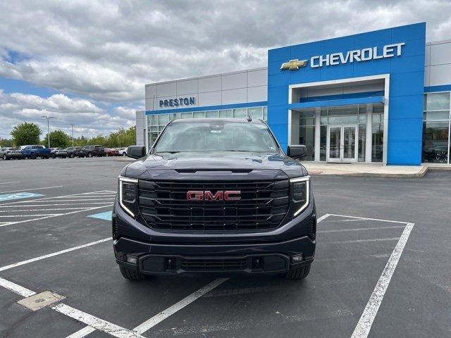 new 2025 GMC Sierra 1500 car, priced at $51,571