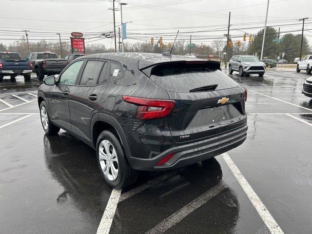 new 2025 Chevrolet Trax car, priced at $21,495