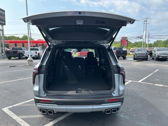 new 2025 Chevrolet Traverse car, priced at $51,955
