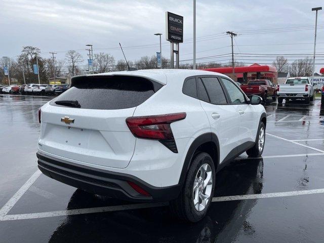 new 2025 Chevrolet Trax car, priced at $22,490