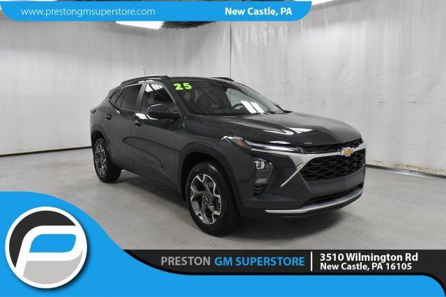 used 2025 Chevrolet Trax car, priced at $24,998