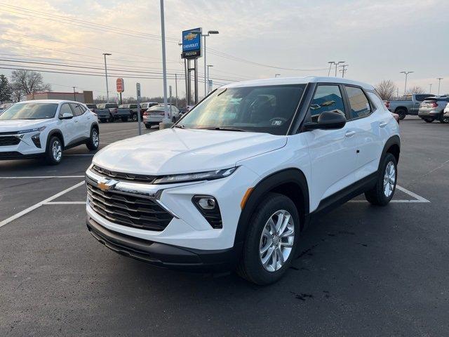 new 2025 Chevrolet TrailBlazer car, priced at $27,140