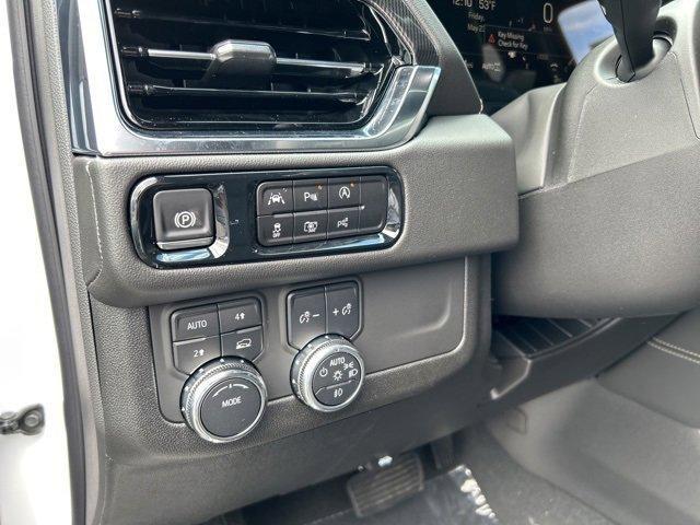 new 2025 GMC Yukon car, priced at $70,645