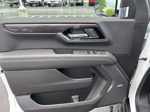 new 2025 GMC Yukon car, priced at $70,645