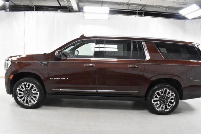 used 2023 GMC Yukon XL car, priced at $61,900
