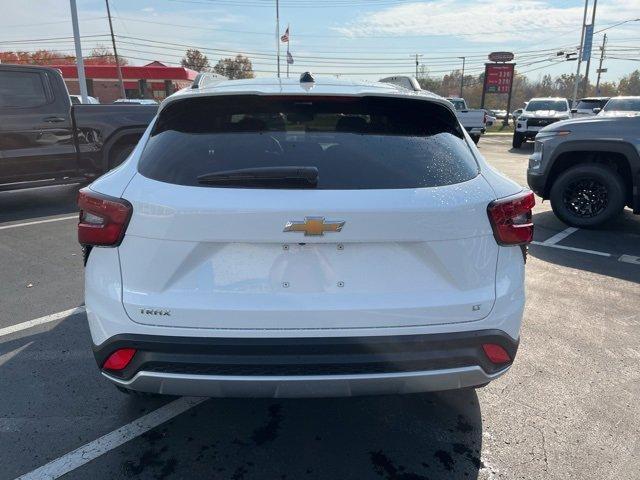 new 2025 Chevrolet Trax car, priced at $25,510