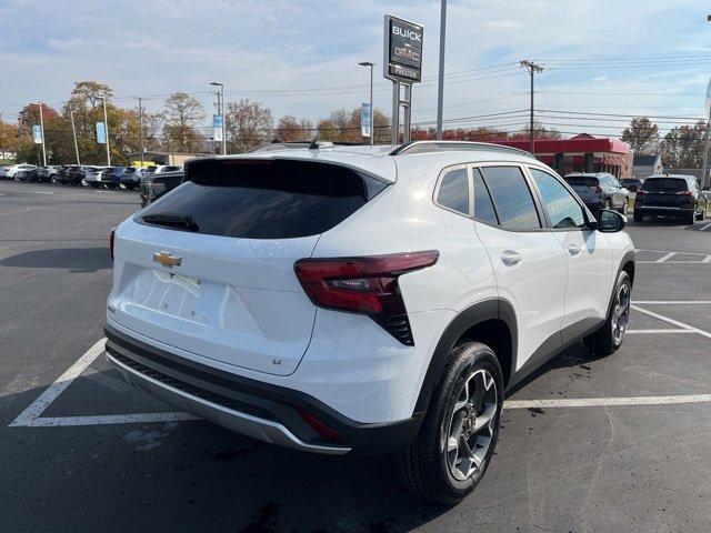 new 2025 Chevrolet Trax car, priced at $25,510