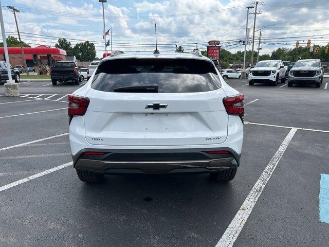 new 2025 Chevrolet Trax car, priced at $26,611