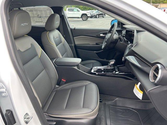 new 2025 Chevrolet Trax car, priced at $26,611