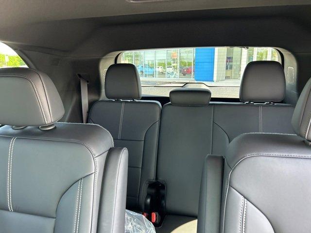 new 2025 GMC Acadia car, priced at $50,384