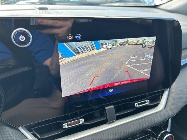 new 2026 Chevrolet Equinox car, priced at $33,305
