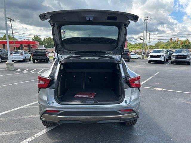 new 2025 Chevrolet Trax car, priced at $26,490