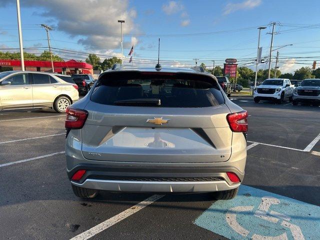 new 2025 Chevrolet Trax car, priced at $24,533
