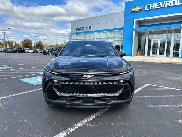 new 2026 Chevrolet Equinox EV car, priced at $33,689