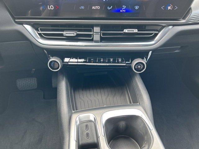 new 2026 Chevrolet Equinox EV car, priced at $33,689