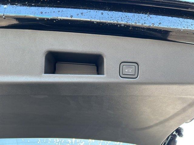 new 2026 Chevrolet Traverse car, priced at $57,455