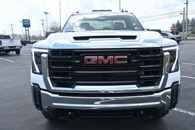 new 2024 GMC Sierra 2500 car, priced at $50,565